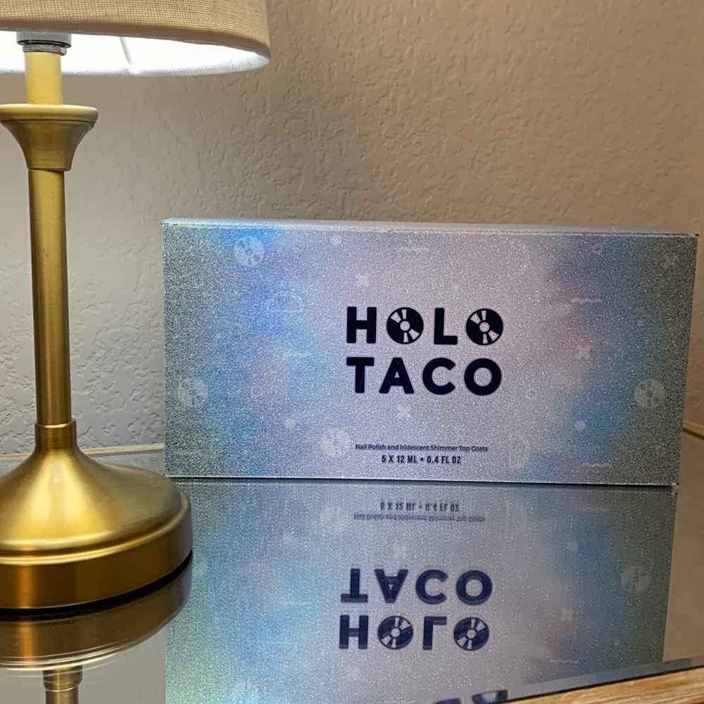 Holo Taco Holographic Box